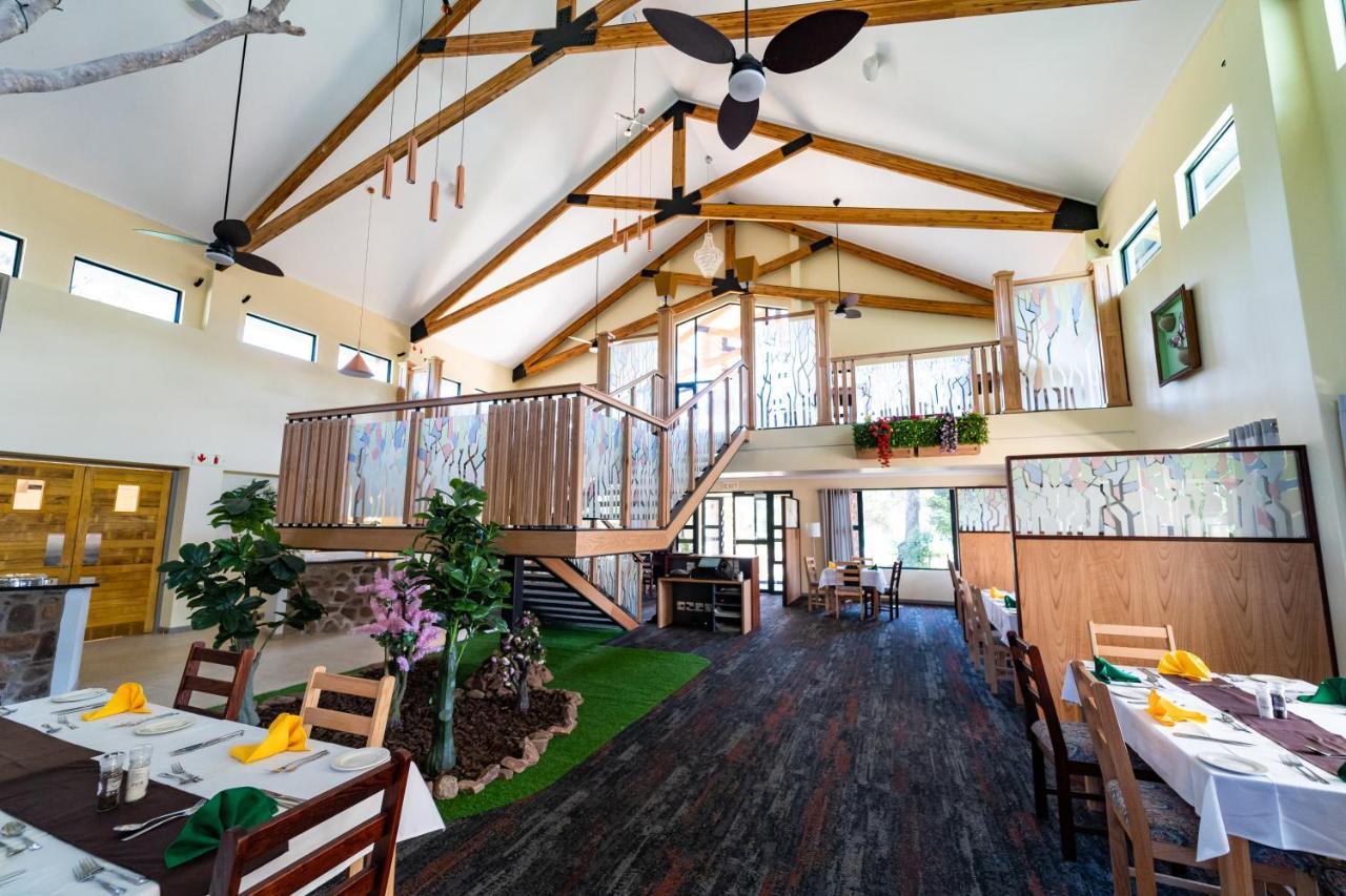 Gooderson Monks Cowl Golf Resort Champagne Valley Exterior foto