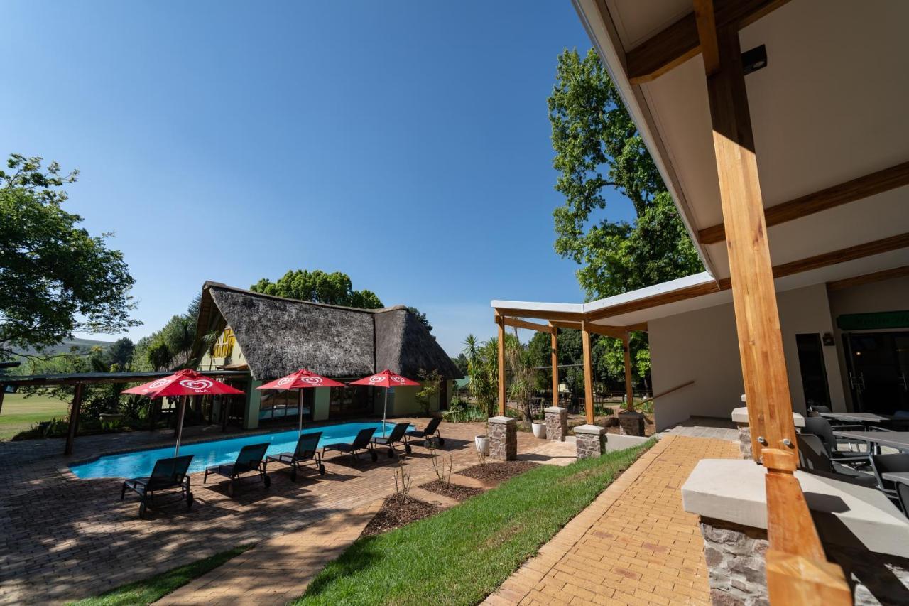 Gooderson Monks Cowl Golf Resort Champagne Valley Exterior foto