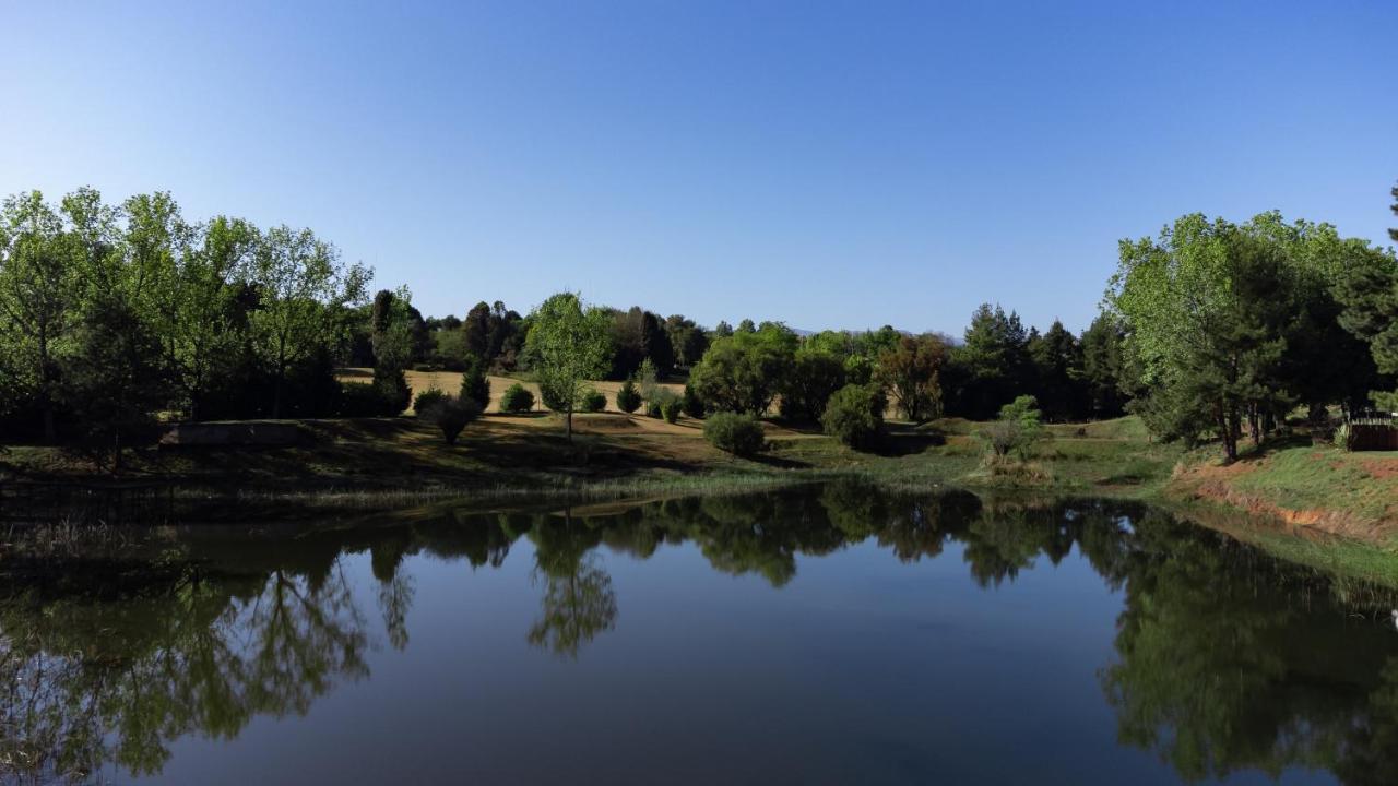 Gooderson Monks Cowl Golf Resort Champagne Valley Exterior foto
