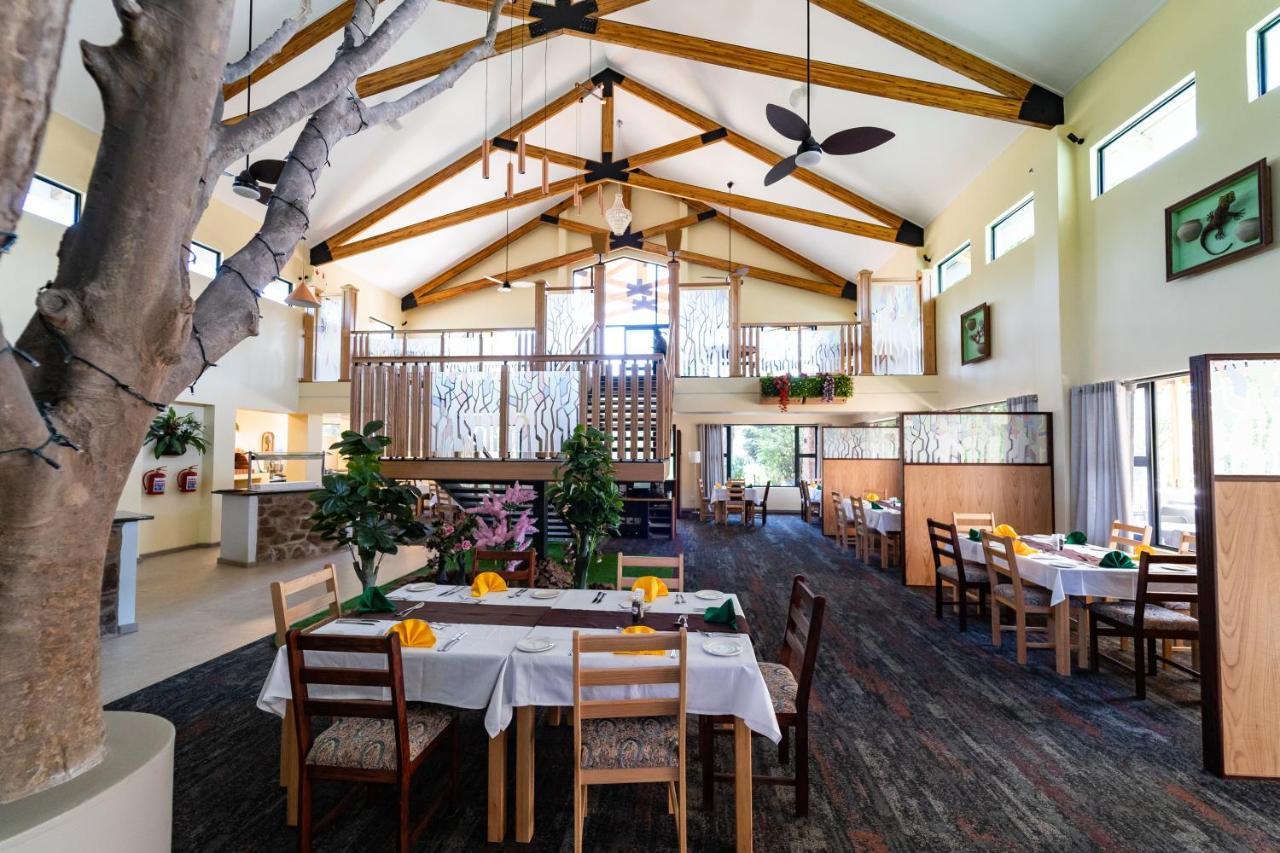 Gooderson Monks Cowl Golf Resort Champagne Valley Exterior foto