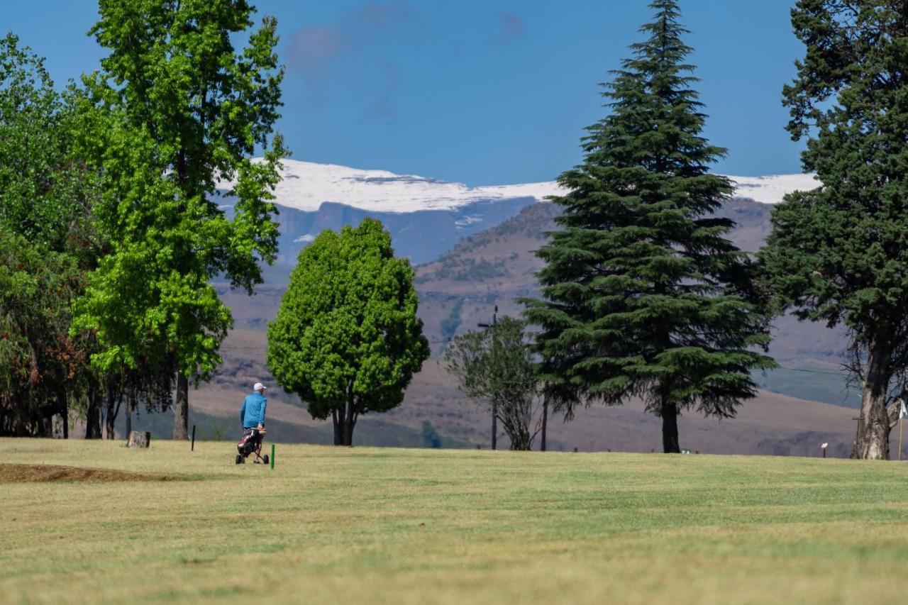Gooderson Monks Cowl Golf Resort Champagne Valley Exterior foto