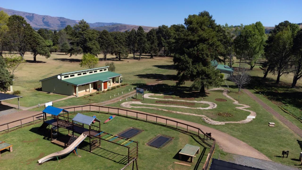 Gooderson Monks Cowl Golf Resort Champagne Valley Exterior foto