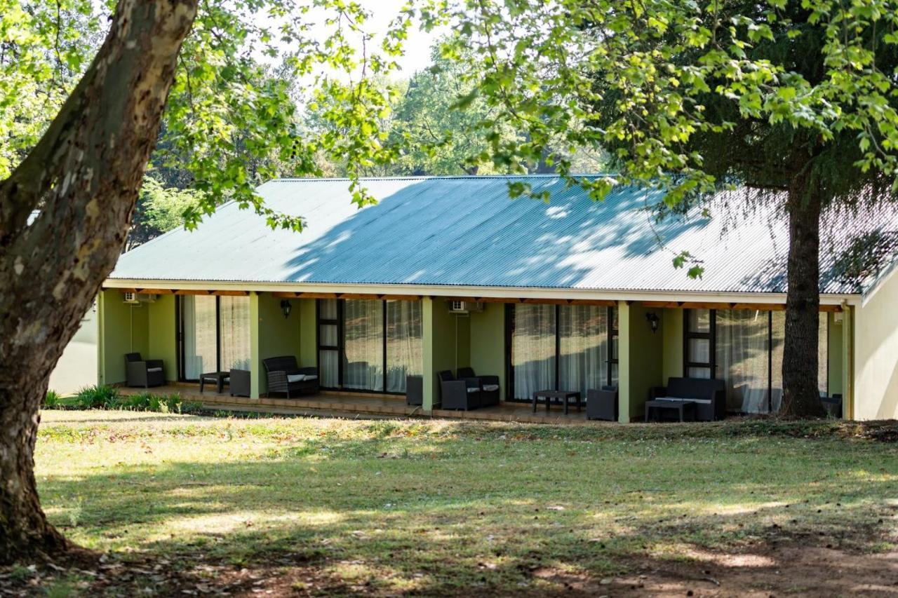 Gooderson Monks Cowl Golf Resort Champagne Valley Exterior foto